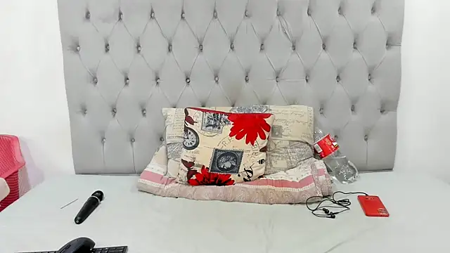 DarkBubble_xx webcam