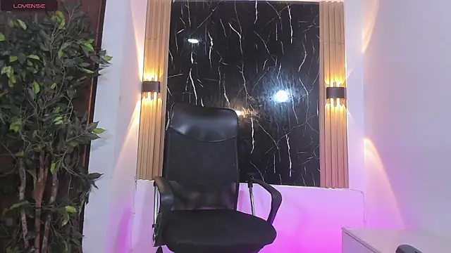 miss_vanessataylor webcam