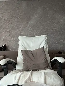 LillySquirtShot webcam