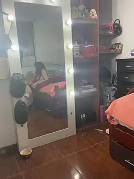 MariamGray1 webcam