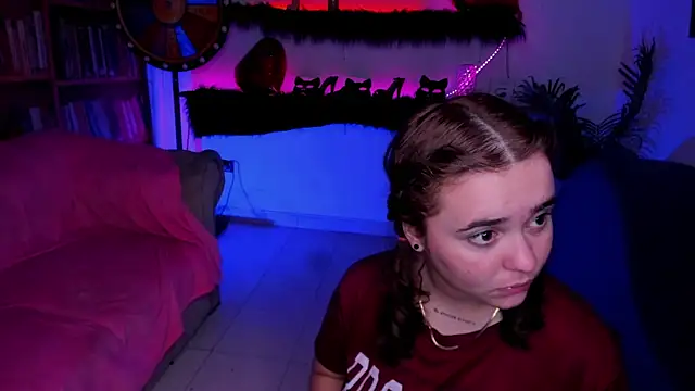 Shyfantasies webcam
