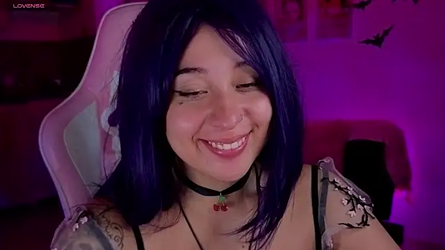 Celeste_Bauman webcam