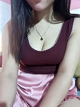 Ngocmai_lazdy webcam