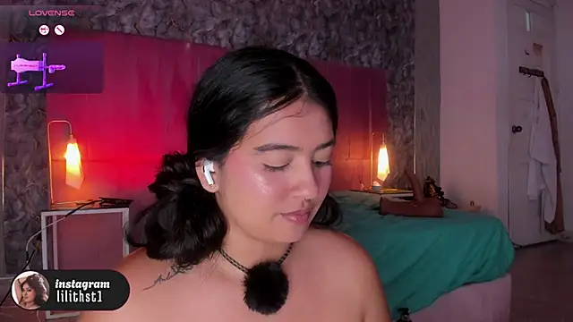 lilithst_ webcam