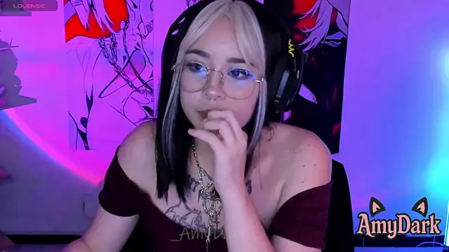 _AmyDark webcam