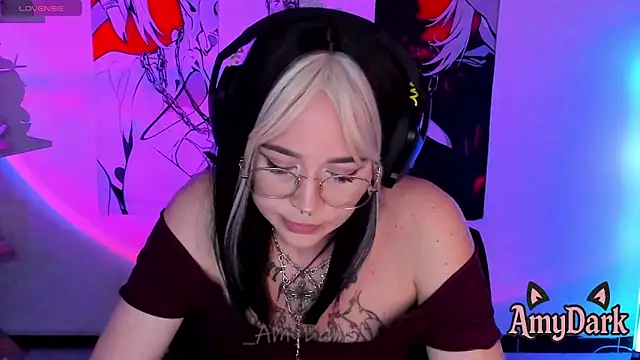 _AmyDark webcam