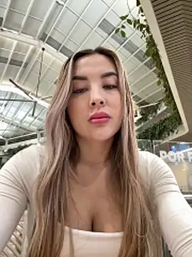 Webcam Model (Alexa_seexy1)  is live.Free join now!