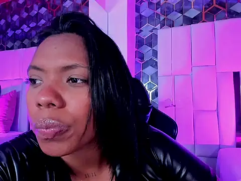 lia_mariana webcam