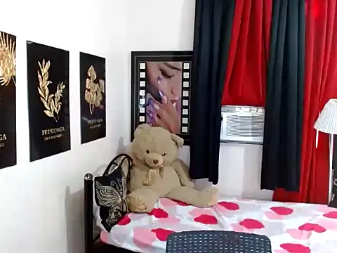 TSbrianaHugeCock webcam