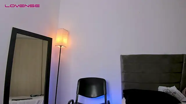 Soft_Temptationxx webcam