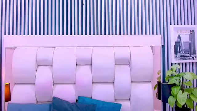 sarah_cream webcam