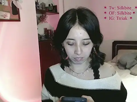 babyluna_8_8 webcam