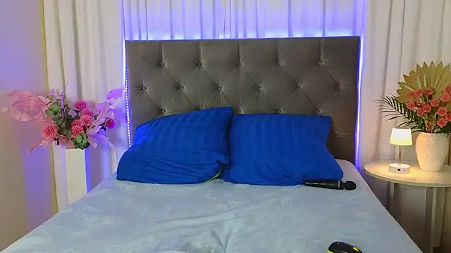 Ariana_Petite webcam