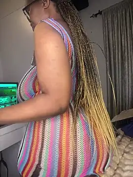 Bustygoddess32