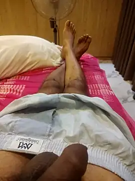 santhoshkannadaboy webcam