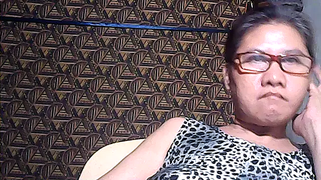 sweetsosie18 - Sweetsosie18's free webcam - UK Sex Cams