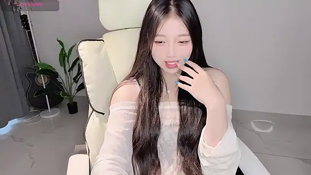 Yukiy8877 webcam