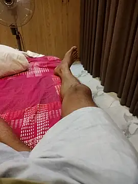 santhoshkannadaboy webcam