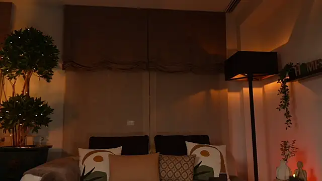 SofiaWaves Stripchat cam model