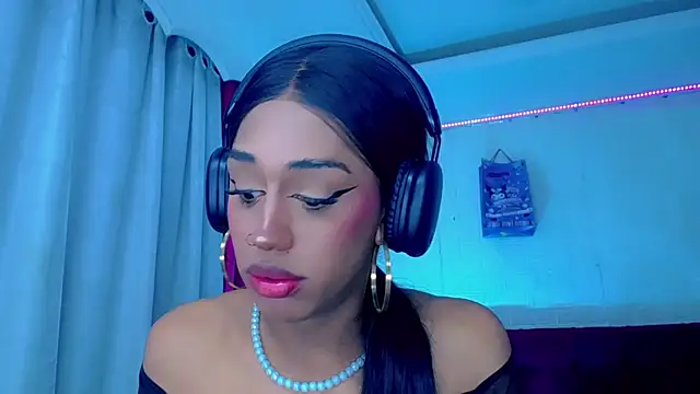 NahomiCamper webcam