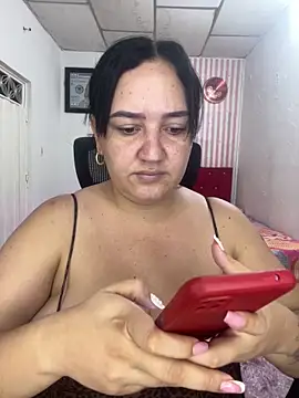 fresita-12 - Fresita-12's free webcam - UK Sex Cams
