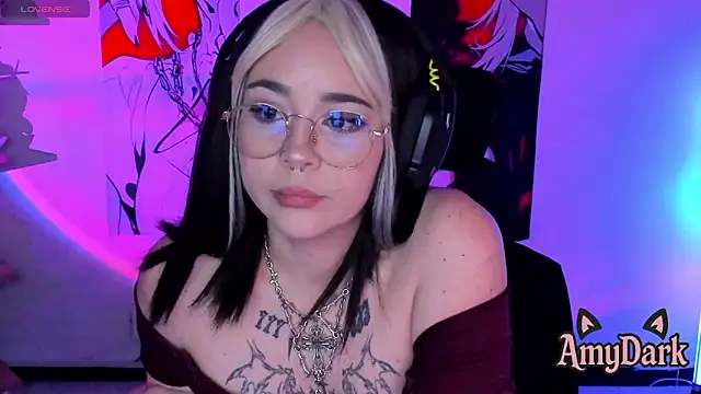 _AmyDark webcam