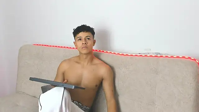 _Alex_Colton webcam
