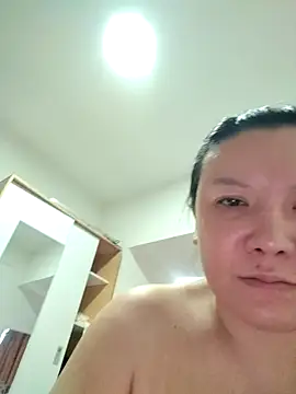 LILYsweetfcup webcam