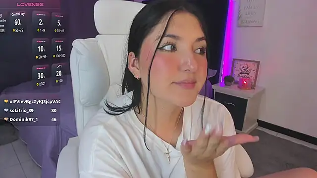 Celestee_21 webcam