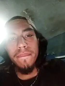 AlexAlejandro13 webcam