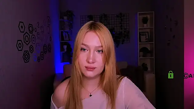 playful_sophie webcam