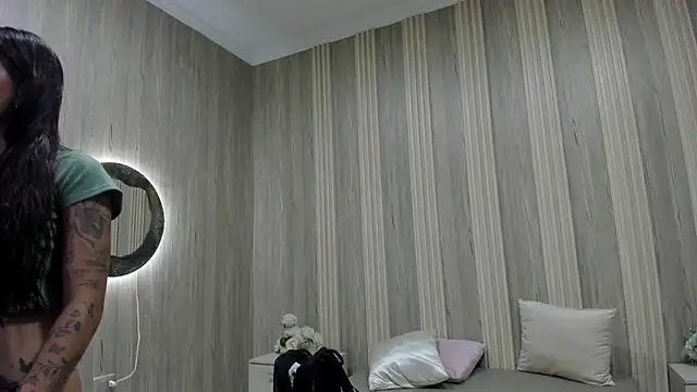 Isabellaa_Rosee webcam