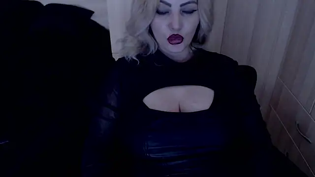 MistressDemi webcam