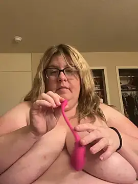 sexymommy1988 webcam