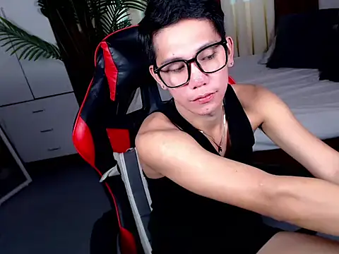 drinkmycumx webcam