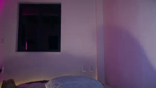 mcklister_kinky_feets webcam