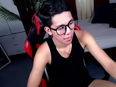 drinkmycumx webcam