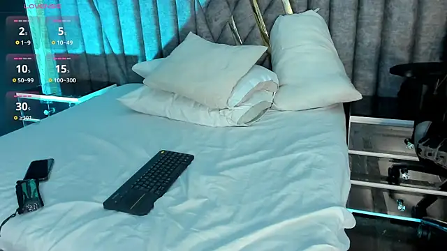 NicolaiKarav live sex cam