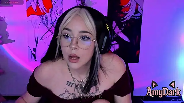 _AmyDark webcam