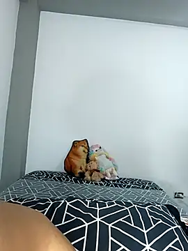 LucyCherry69 webcam
