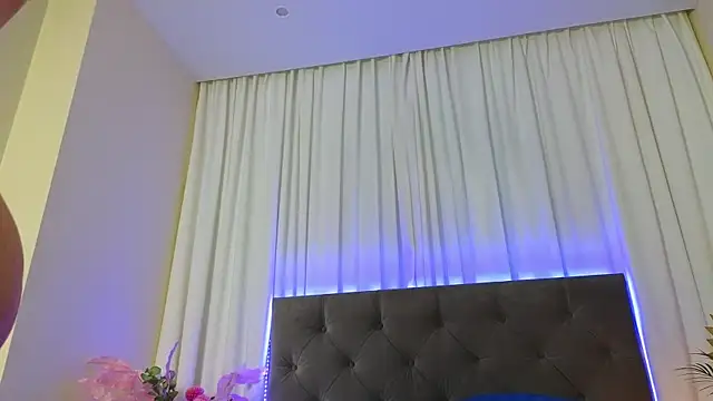 Ariana_Petite webcam