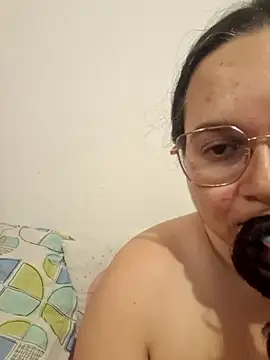 Webcam Model (Sophie_Secret7)  is live.Free join now!