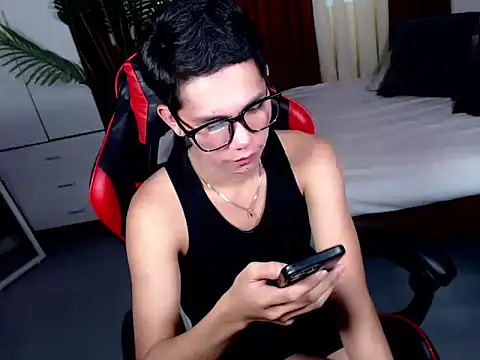 drinkmycumx webcam