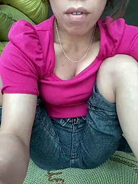 Ryry1188 Live Webcam on Stripchat
