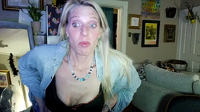 Glamazing webcam