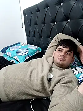 Dearlyescream27 webcam