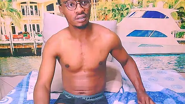 EbonyTiger69 webcam