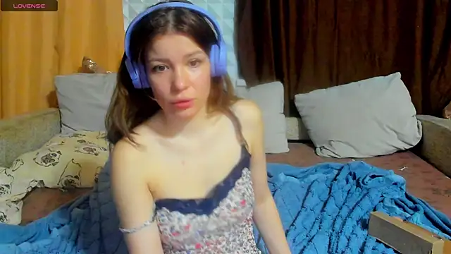 Eva_purrr_ webcam
