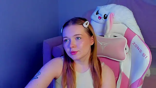 ElinaVale webcam