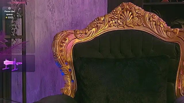 DivaCassie webcam